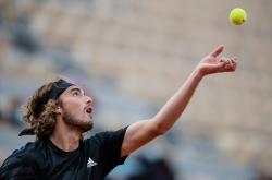 lol合区-世界网球队横扫德国网球队,西西帕斯一己之力扛起全队的简单介绍