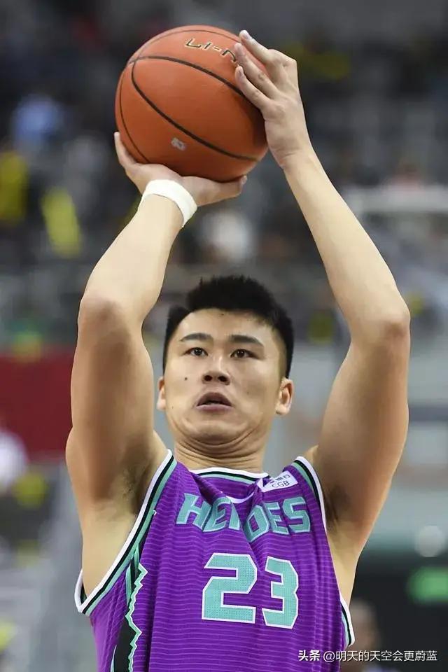 关于江苏队击败四川男篮，士气大涨的信息