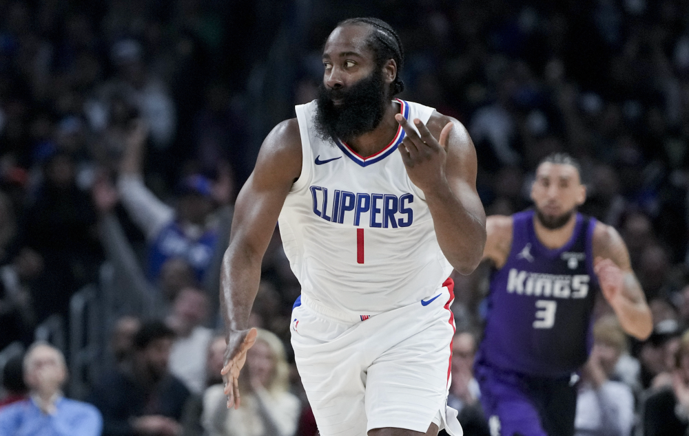 关于湖人B队横扫勇士,哈登爆发神勇的信息 关于湖人B队横扫勇士,哈登爆发神勇的信息